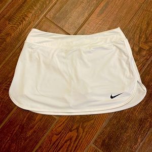 GUC Nike dri-fit tennis skirt